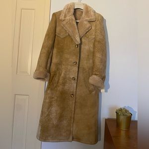 Vintage long leather 🐑 skin Jacket